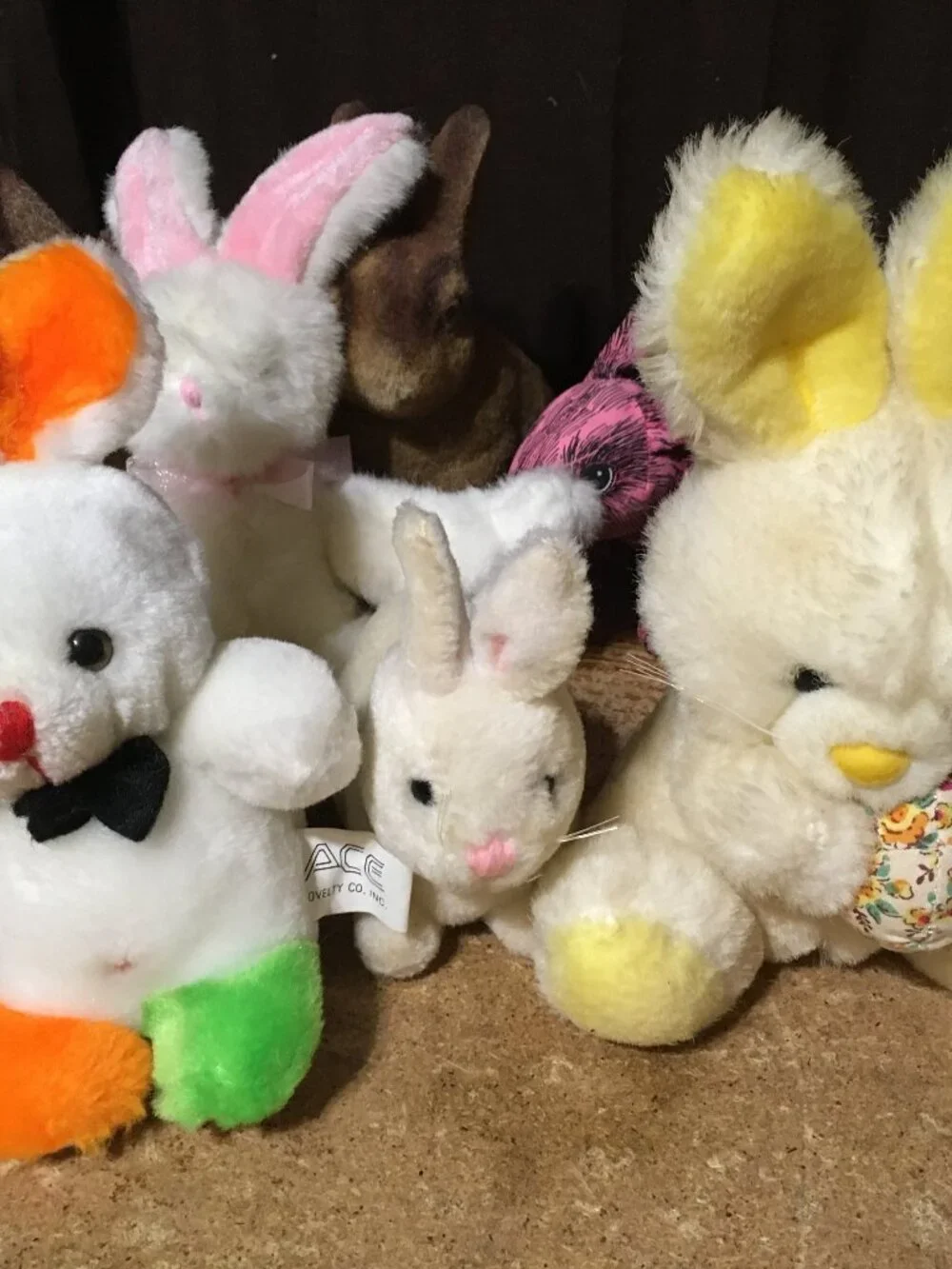 LOT OF 36 BUNNY RABBIT PLUSH BEANIE EASTER RUSS BERRIE APPLAUSE ENERGIZER BUNNY